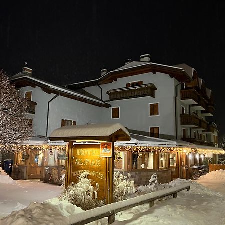 Al Pian Garni Hotel - B&B & Pizza Vattaro Eksteriør billede