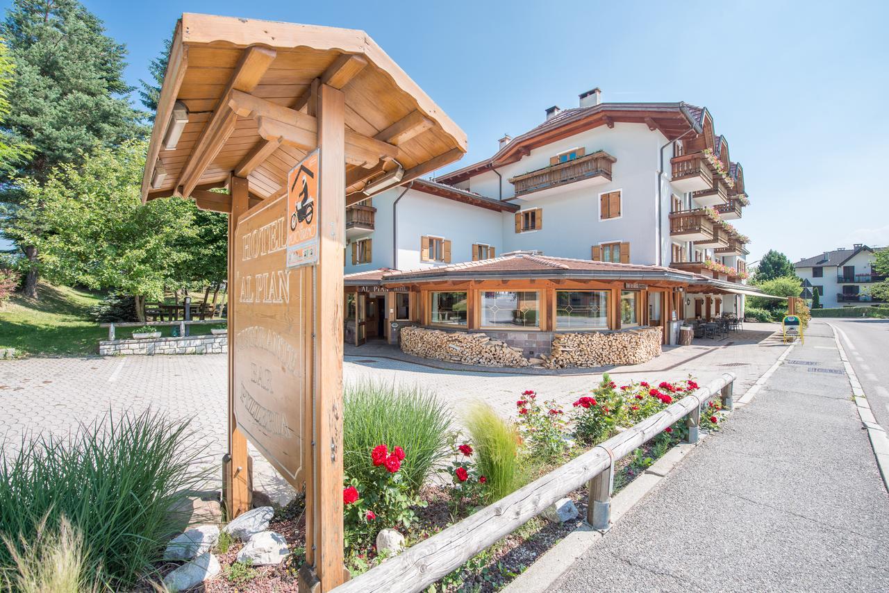 Al Pian Garni Hotel - B&B & Pizza Vattaro Eksteriør billede